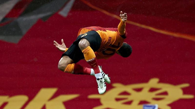 Galatasaray, Denizlispor'u 6 golle yendi