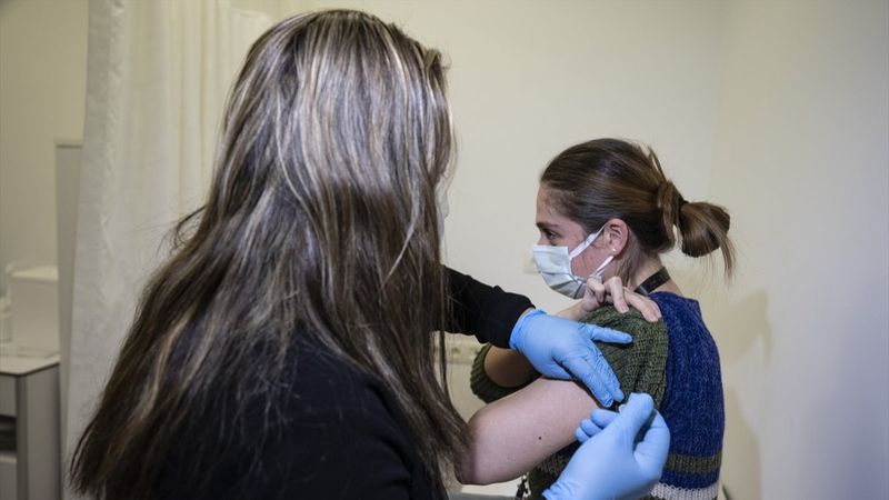 İstanbul'da 150 bin 186 sağlıkçı aşı oldu