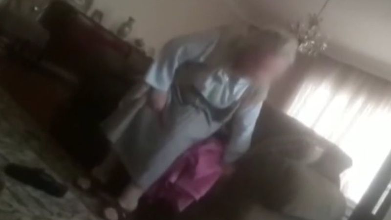 Kadıköy'de yaşlı kadına şiddet uygulayan bakıcıya ev hapsi