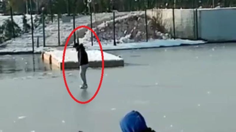 Nilüfer Çayı buz tuttu, Bursalılar üzerinde yürüdü