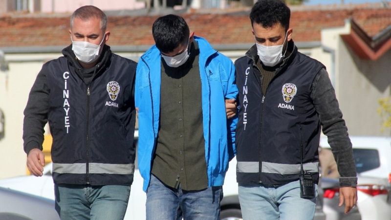 Adana'da borcunu ödemeyen arkadaşını öldürdü