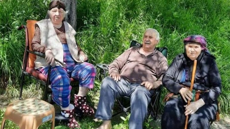 Trabzon'da emekli öğretmen, eşi ve ablası koronaya yenik düştü