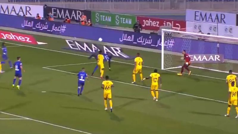 Gomis şovuna devam ediyor