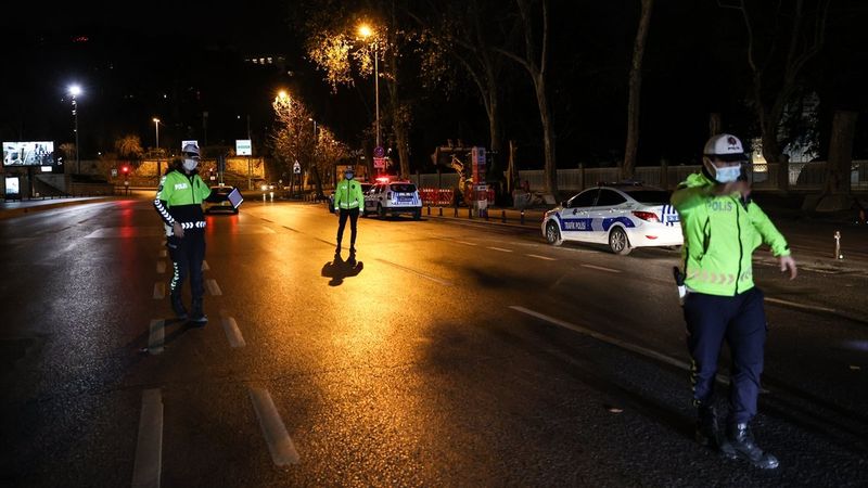 56 saatlik kısıtlama başladı