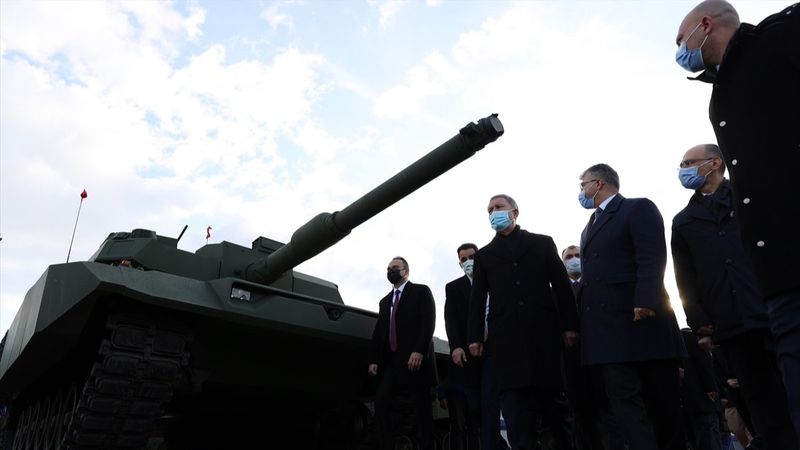 Yeni nesil 3 Fırtına obüsü TSK'ya teslim edildi