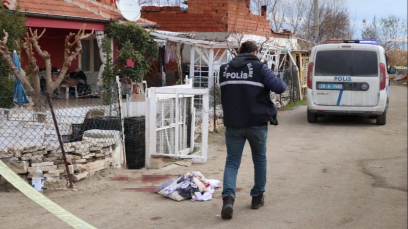 Denizli'de sigara parası için kardeşini öldürdü