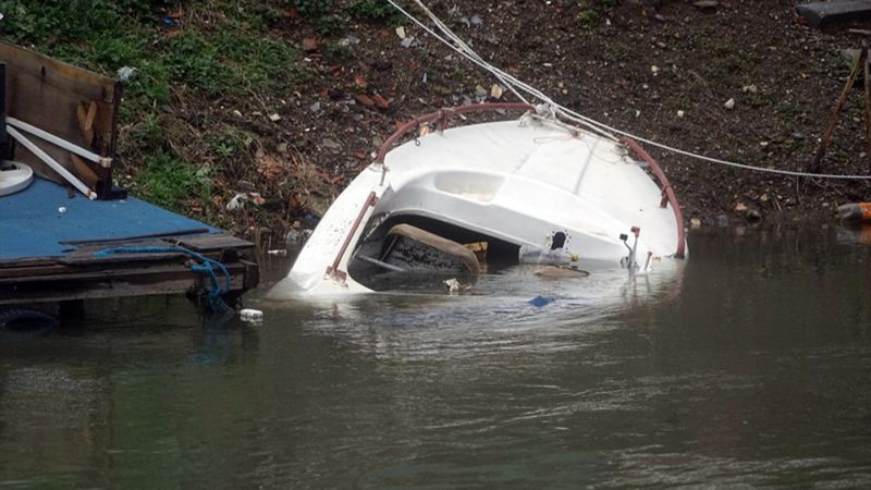 Edremit Körfezi'nde balıkçı tekneleri battı