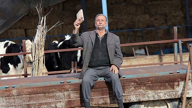 Aydınlı kitap kurdu Ali dede, gençlere örnek oluyor