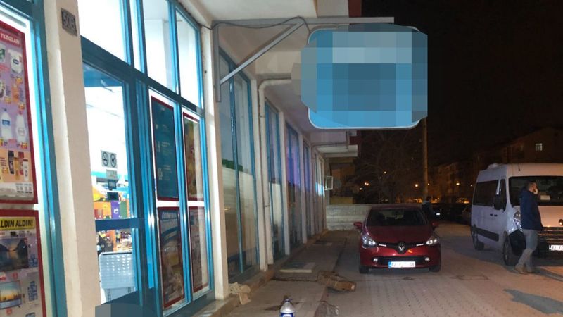 Konya'da markete giren iki hırsız 25 bin TL çaldı