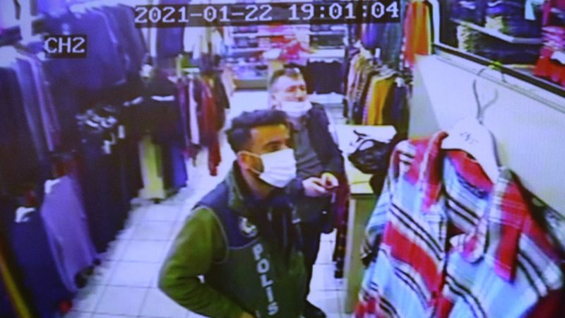 Kahramanmaraş'ta iş yerinde unutulan 90 bin lirayı sahibine verdi