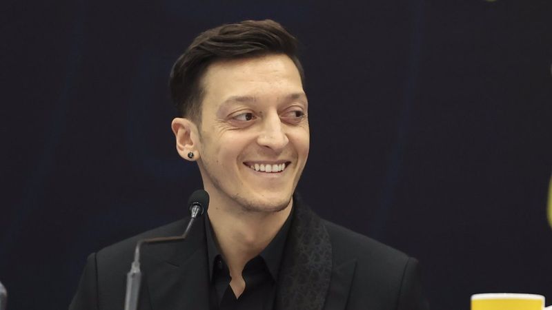 Mesut Özil: Fenerbahçe ile şampiyon olacağız