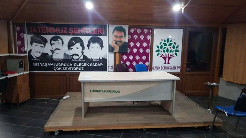 HDP Esenyurt ilçe binasından, teröristlere ait 100 bin fotoğraflık arşiv çıktı