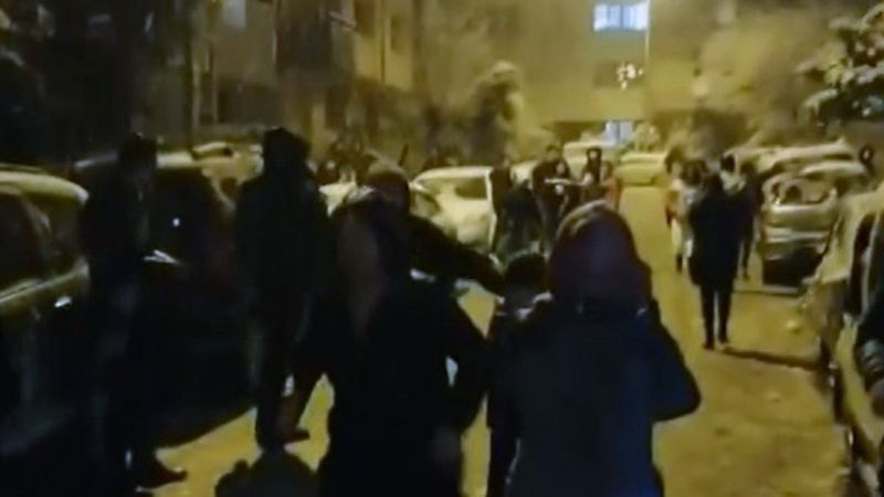 Kar yağışı gören Muğlalılar, koronavirüsü unuttu