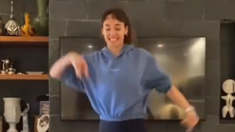 Seda Bakan’dan Shakira dansı