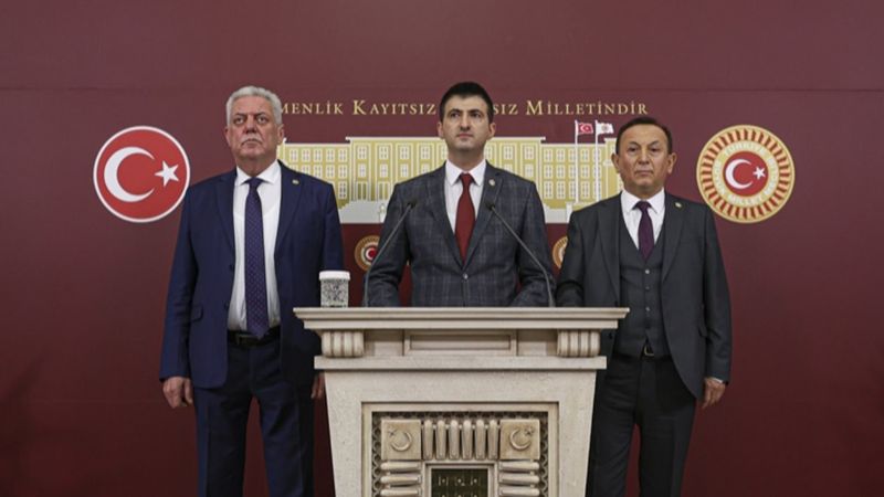 3 milletvekilinin istifasına ilişkin açıklamaları