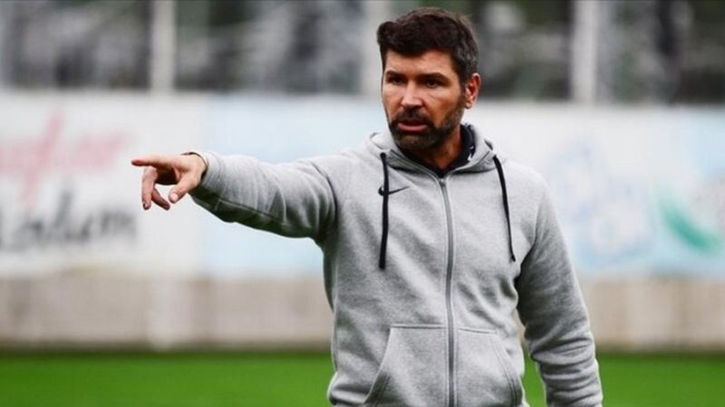 Denizlispor Teknik Direktörü Hakan Kutlu'nun babası vefat etti