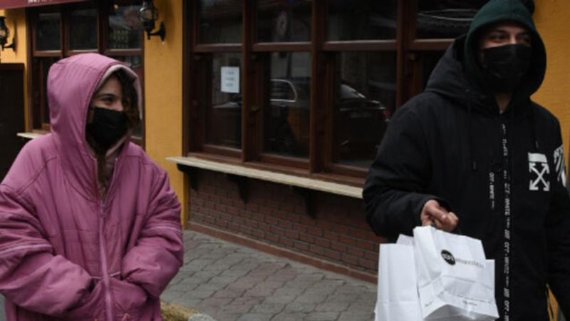 Aslı Bekiroğlu, yeni aşkıyla görüntülendi