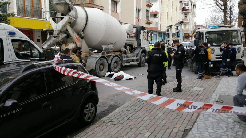 Küçükçekmece'de beton mikseri altında ezilen kadın öldü