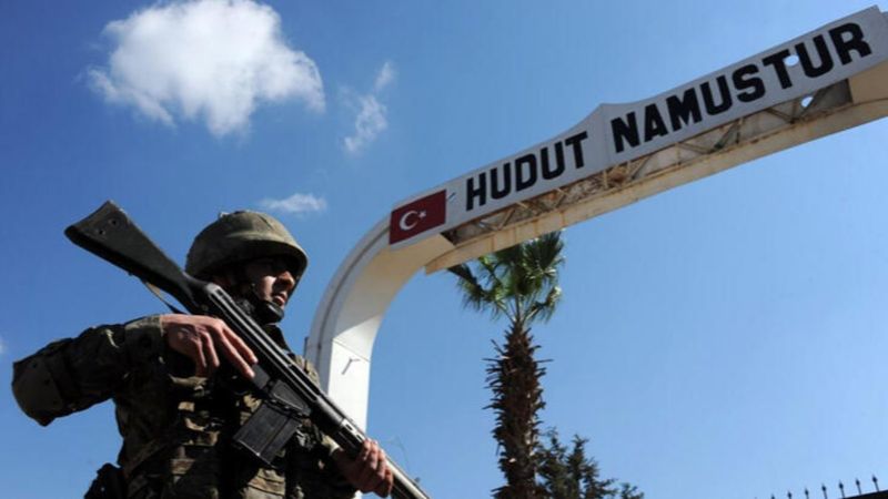 PKK'lı 2 terörist teslim oldu