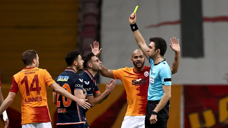 Galatasaray, Başakşehir'i 3 golle yendi