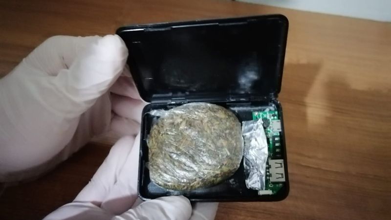 Kahramanmaraş'ta şarj cihazının içinden uyuşturucu çıktı