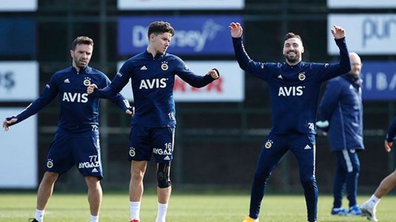 Derbi öncesi Gökhan Gönül ve Sinan Gümüş iyileşti