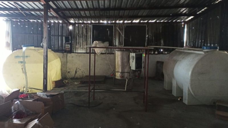 Sultangazi'de 4 ton etil alkol ele geçirildi