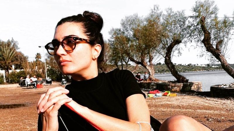 Tuba Büyüküstün'den güneşli paylaşım