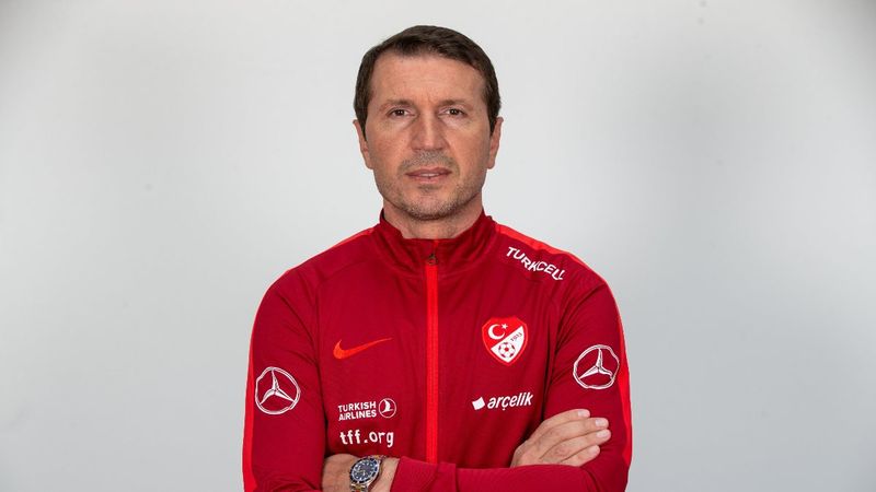 Bayram Bektaş, Şenol Güneş'in yardımcısı oldu