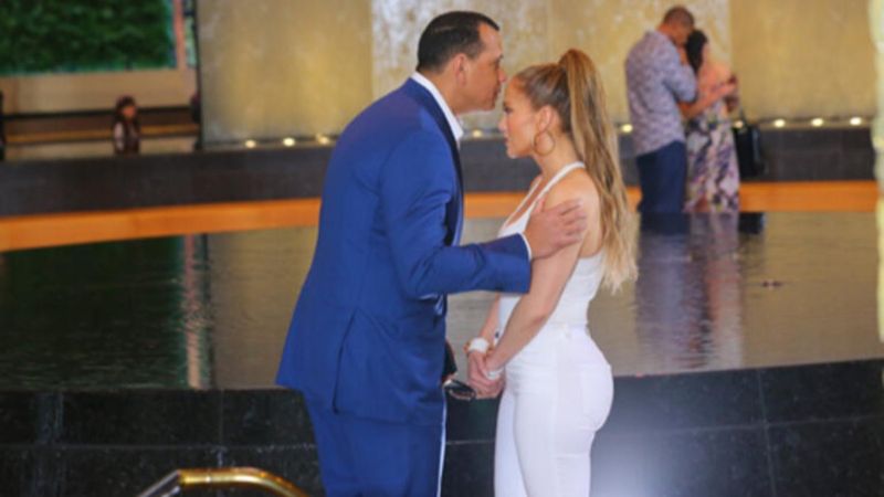 Jennifer Lopez aldatıldı iddiası