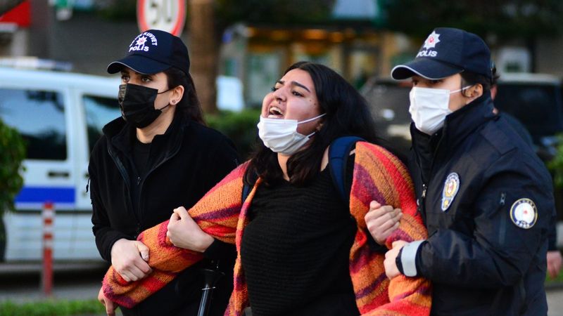 Adana'da Boğaziçi Üniversitesi protestosuna destek