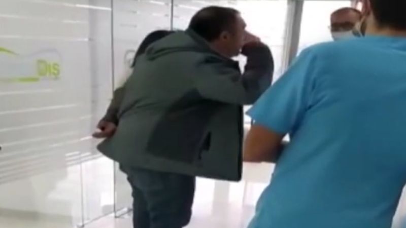 İstanbul'da çift, diş kliniğinde ortalığı birbirine kattı