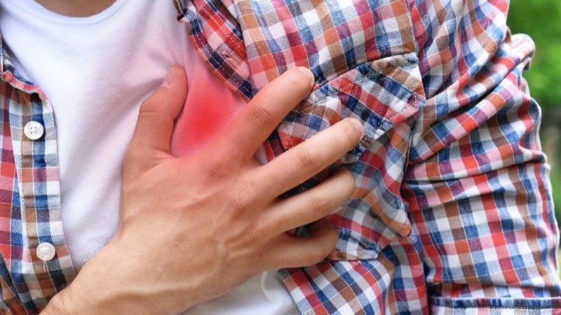 Kalp krizi yaşı erkeklerde 20'lere kadar düştü