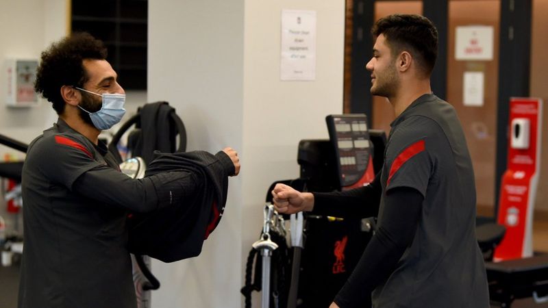 Ozan Kabak, Mohamed Salah ile tanıştı