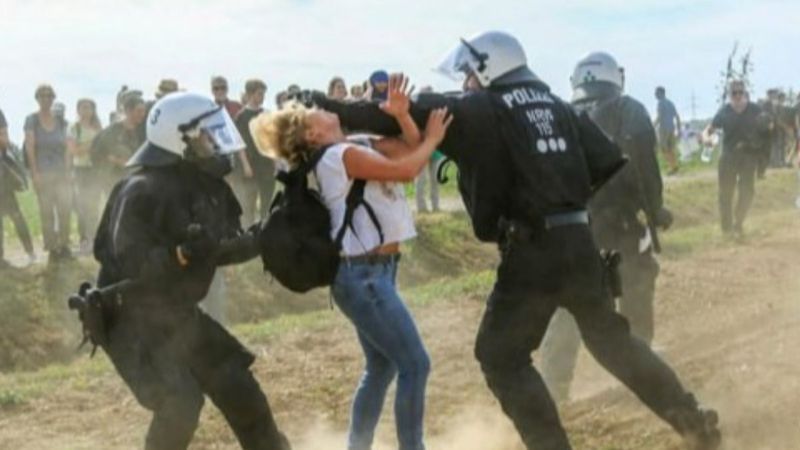 Amerika ve Avrupa'dan polis şiddetinin görüntüleri