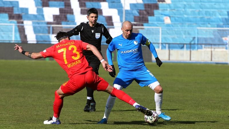 BB Erzurumspor 10 kişi kaldığı maçta Kayserispor'la berabere kaldı