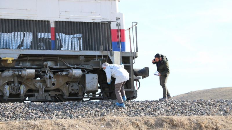 Niğde'de yük treninin çarptığı kadın öldü