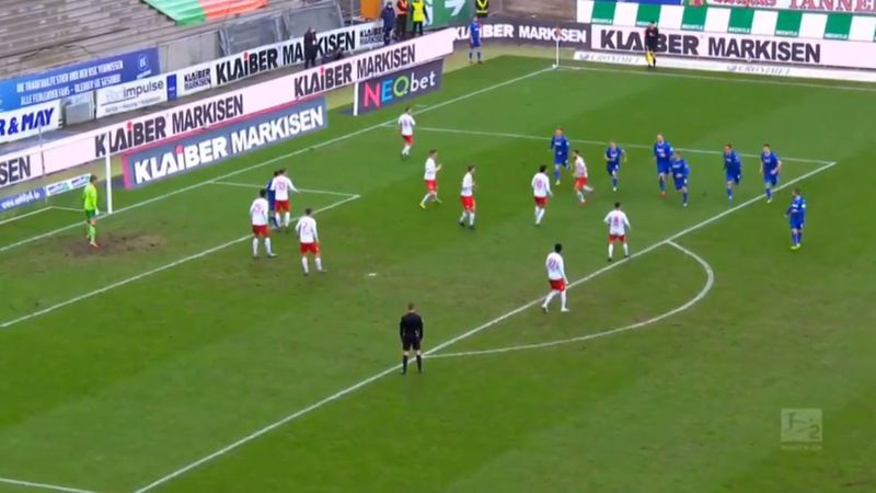 Karlsruher'in ilginç korner taktiği