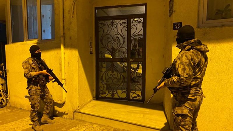 Çanakkale'de 15 uyuşturucu taciri şüphelisi yakalandı