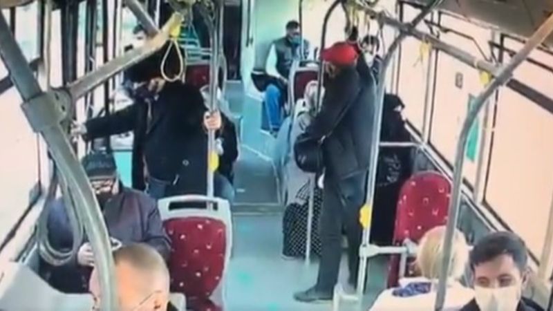 İzmir'de otobüste çarşaflı kadına çirkin saldırının görüntüleri ortaya çıktı