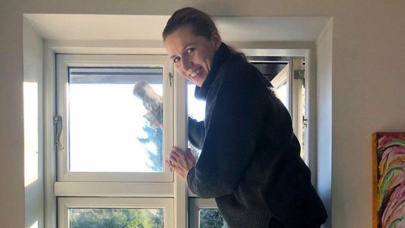 Danimarka Başbakanı Frederiksen'den temizlik pozu