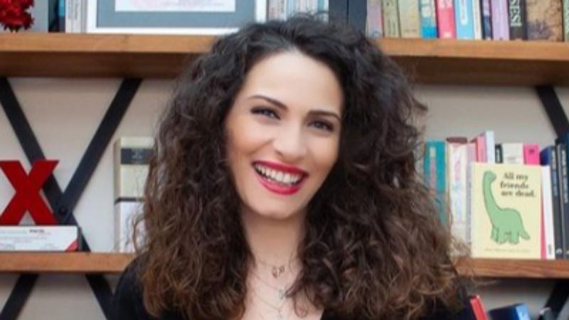 Ezo Sunal'dan hamilelik pozu