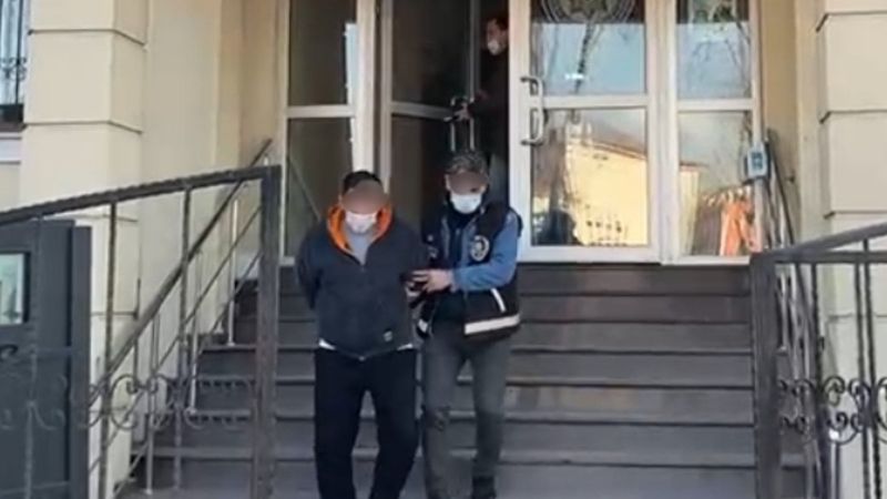 Sakarya'da çalıştığı depodan bahis için 800 bin liralık fındık çaldı