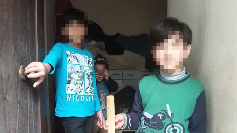 Samsun'da ağabeyini sopayla kafasından yaraladı