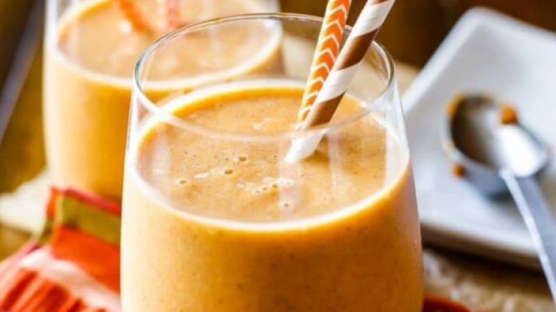 Emziren annelere özel: Baharatlı balkabaklı smoothie