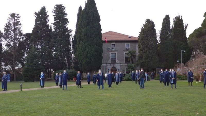 Boğaziçi'nde akademisyenler 37 gündür eylemde