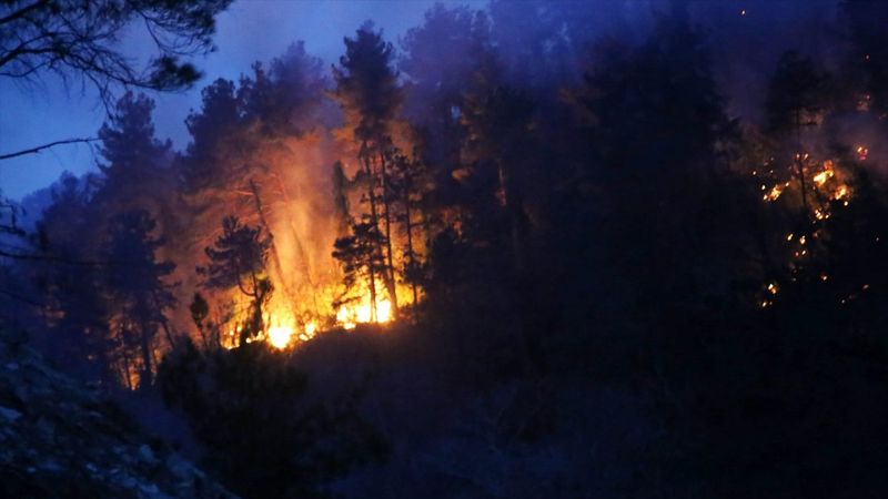 Kastamonu'daki yangın, evlere sıçradı