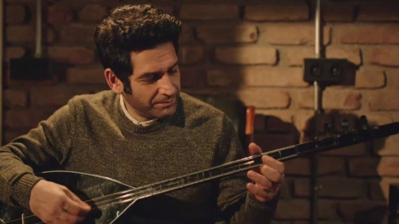 Masumlar Apartmanı Naci'den 'Ela Gözlüm' performansı