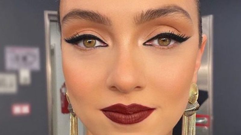 Makyajlı Merve Dizdar