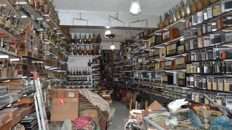 Elazığ'da 15 yılda 20 bine yakın antika eşya biriktirdi